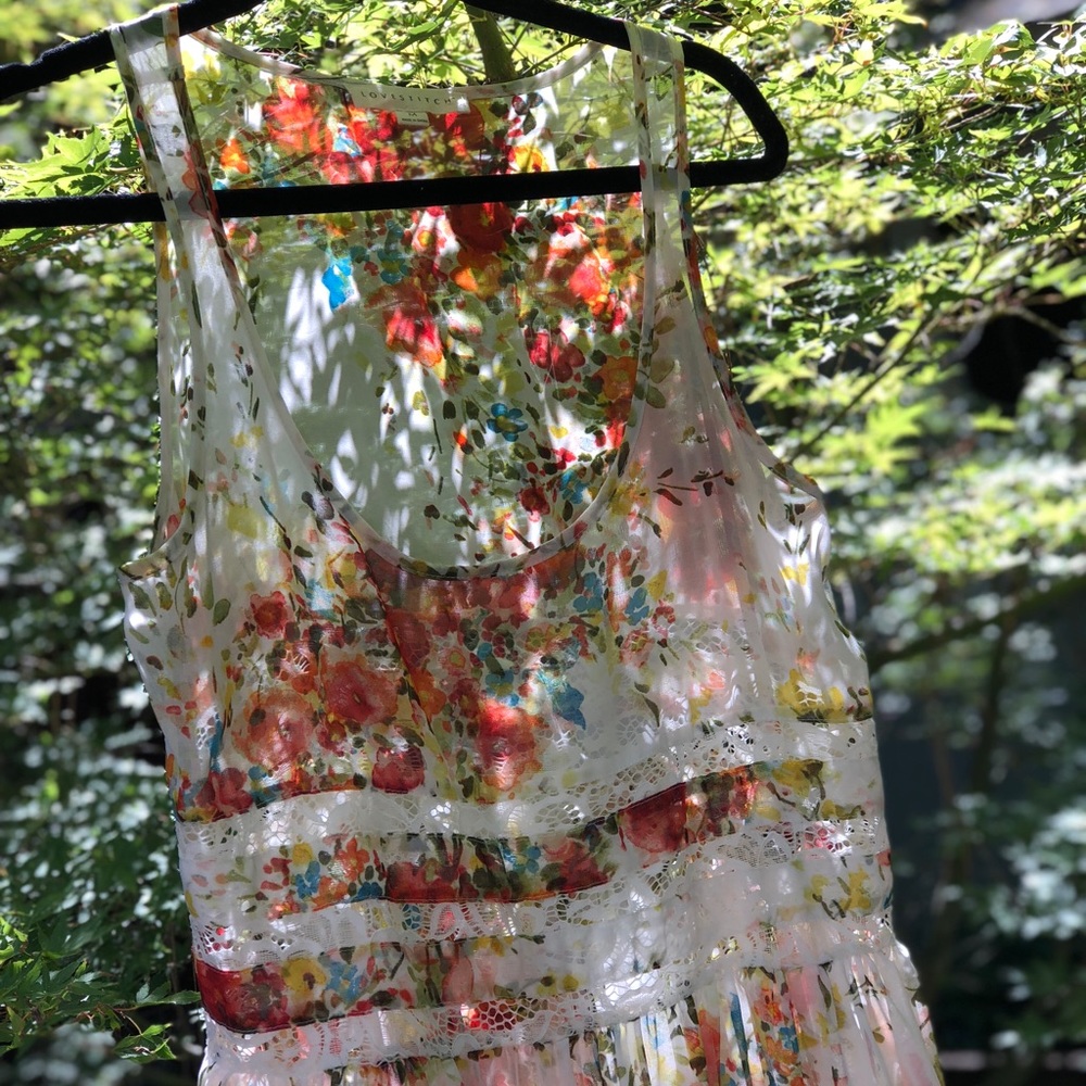 Love Stitch | Floral Chiffon & Lace Dress/Tunic - Picture 3 of 8